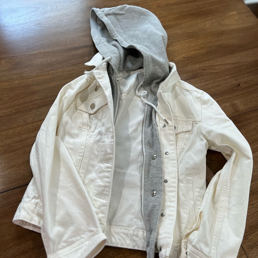 NEW!! NEVER WORN BLANKNYC WHITE JACKET WITH REMOVABLE HOODIE ZIP FRONT SIZE XS